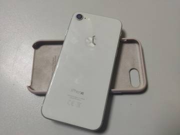 01-200205576: Apple iphone 8 64gb