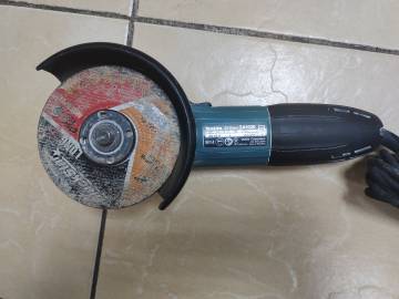 01-200227154: Makita ga5030