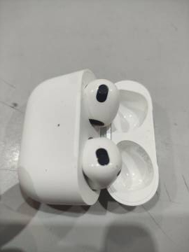 01-200137323: Apple airpods 3rd generation