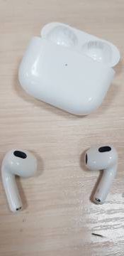 01-200208992: Apple airpods 3rd generation