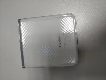01-200190074: Huawei p50 pocket 8/256gb