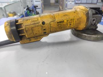 01-200202070: Dewalt dwe4237