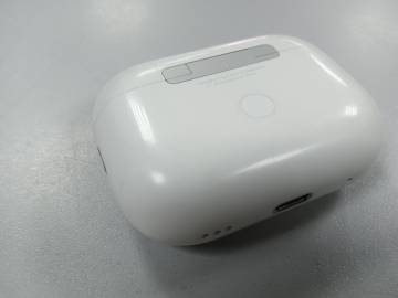 01-200196031: Apple airpods pro 2nd generation