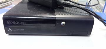 01-200240844: Microsoft xbox360 slim 250gb