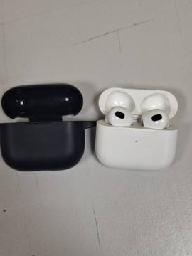 01-200270738: Apple airpods 3rd generation