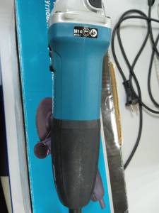 01-200237211: Makita ga5030r