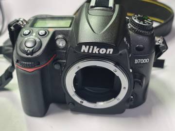 01-200095581: Nikon d7000 body