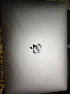 01-200122100: Apple Macbook Air a2337/ m1 8-cpu/ 7-gpu/ ram8gb/ ssd256gb/ retina, truetone