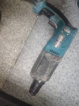 01-200239203: Makita hr2470