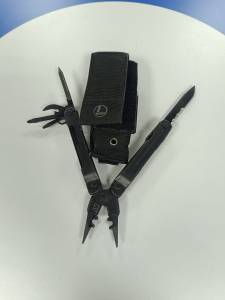 01-200231525: Leatherman super tool 300