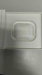 01-200271250: Apple airpods 2nd generation with charging case