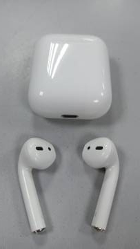 01-200253513: Apple airpods 2nd generation with charging case