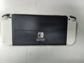 01-200301907: Nintendo switch