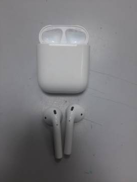 01-200093286: Apple airpods 2nd generation with charging case