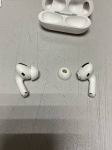 01-200142372: Apple airpods pro