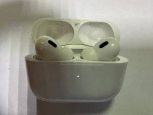 01-200213532: Apple airpods pro 2nd generation