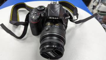 01-200174505: Nikon d3300 nikon af-s dx 18-55 1-3.5-5.6g vr ii