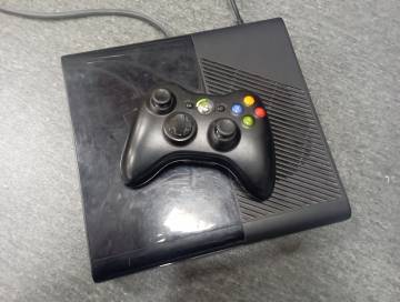 01-200162267: Microsoft xbox360 slim 250gb