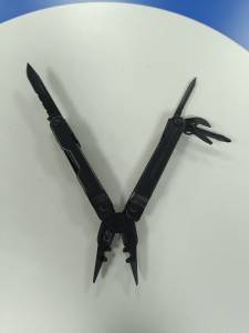 01-200231525: Leatherman super tool 300