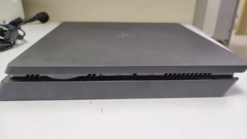 01-200268412: Sony playstation 4 500gb