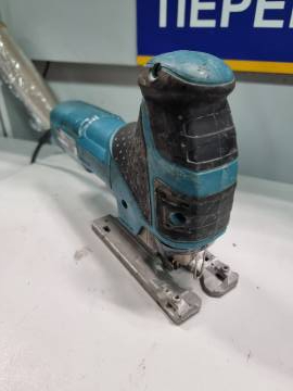 01-200165167: Makita 4351 fct