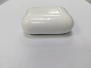 01-200148669: Apple airpods 2nd generation with charging case
