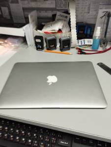 01-200215603: Apple macbook air 2015 a1466 13,3&#34; core i5 1.6ghz/ram8gb/ssd256gb/intel hd graphics 6000