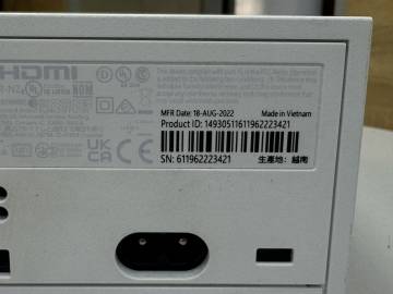 01-200110860: Microsoft xbox series s 512gb