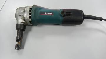 01-200182318: Makita js1601