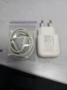 01-200223058: Apple airpods pro 2nd generation with magsafe charging case usb-c