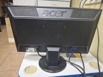 01-200242724: Acer v193hqv