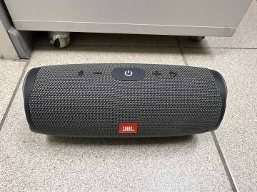 01-200297585: Jbl charge essential 2