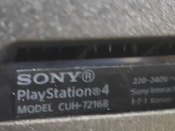 01-200112961: Sony playstation 4 pro 1tb