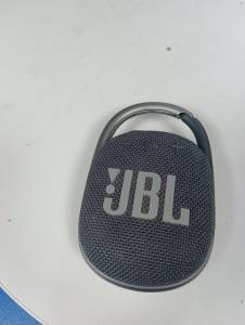 01-200208137: Jbl flip 4