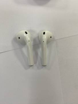 01-200199076: Apple airpods 2nd generation with charging case