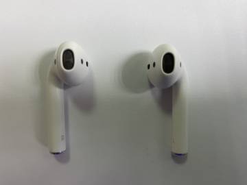 01-200267292: Apple airpods 2nd generation with charging case