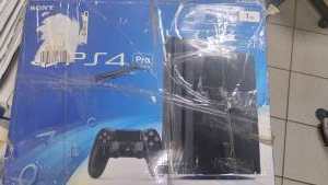 01-200239763: Sony playstation 4 slim 1tb