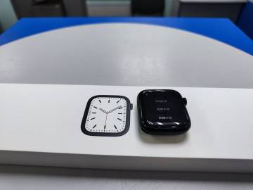 01-200024572: Apple watch series 7 45mm