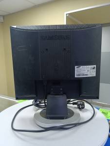 01-200072574: Samsung 710n