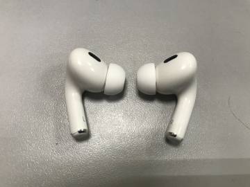 01-200194930: Apple airpods pro 2nd generation with magsafe charging case usb-c