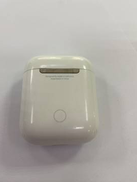 01-200199076: Apple airpods 2nd generation with charging case