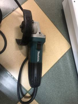 01-200240367: Makita ga5030