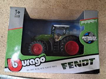 16-000239627: Burago трактор