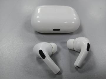 01-200189272: Apple airpods pro