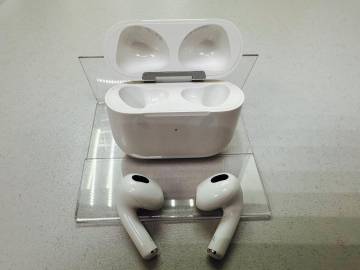 01-200232612: Apple airpods 3rd generation