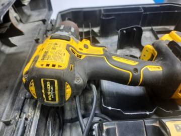 01-200250033: Dewalt dcd791