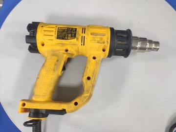 01-200268420: Dewalt d26411