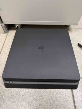 01-200262139: Sony playstation 4 slim 1tb