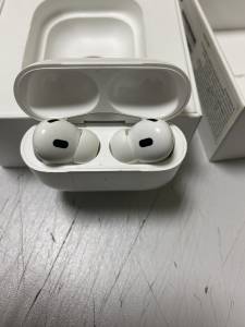 01-200273467: Apple airpods pro 2nd generation