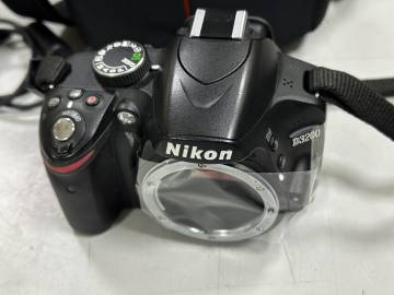 01-200095826: Nikon d3200 body